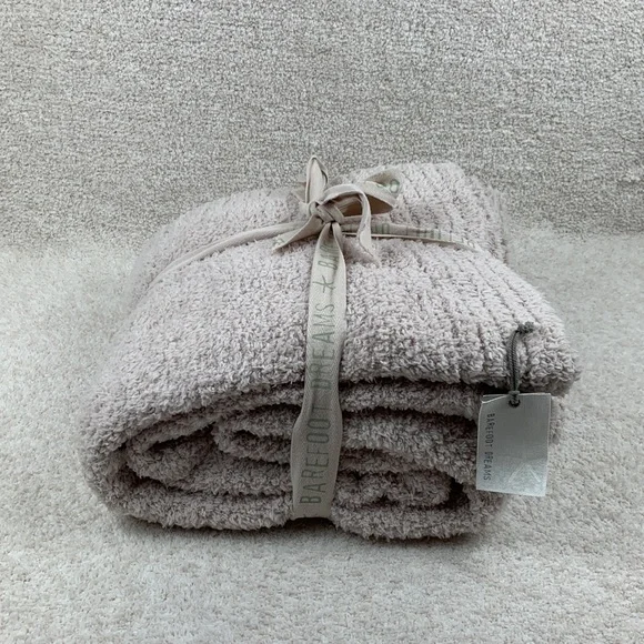 BAREFOOT DREAMS CozyChic Throw Blanket - Picture 5 of 6